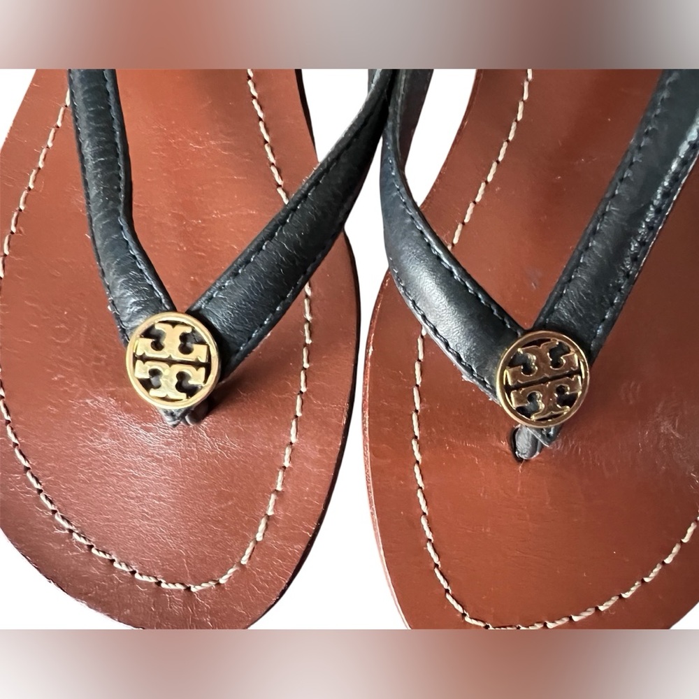 Tory Burch Terra  Black and Brown Leather Thong Sandals with Gold Logo Accent 8 - Picture 2 of 6